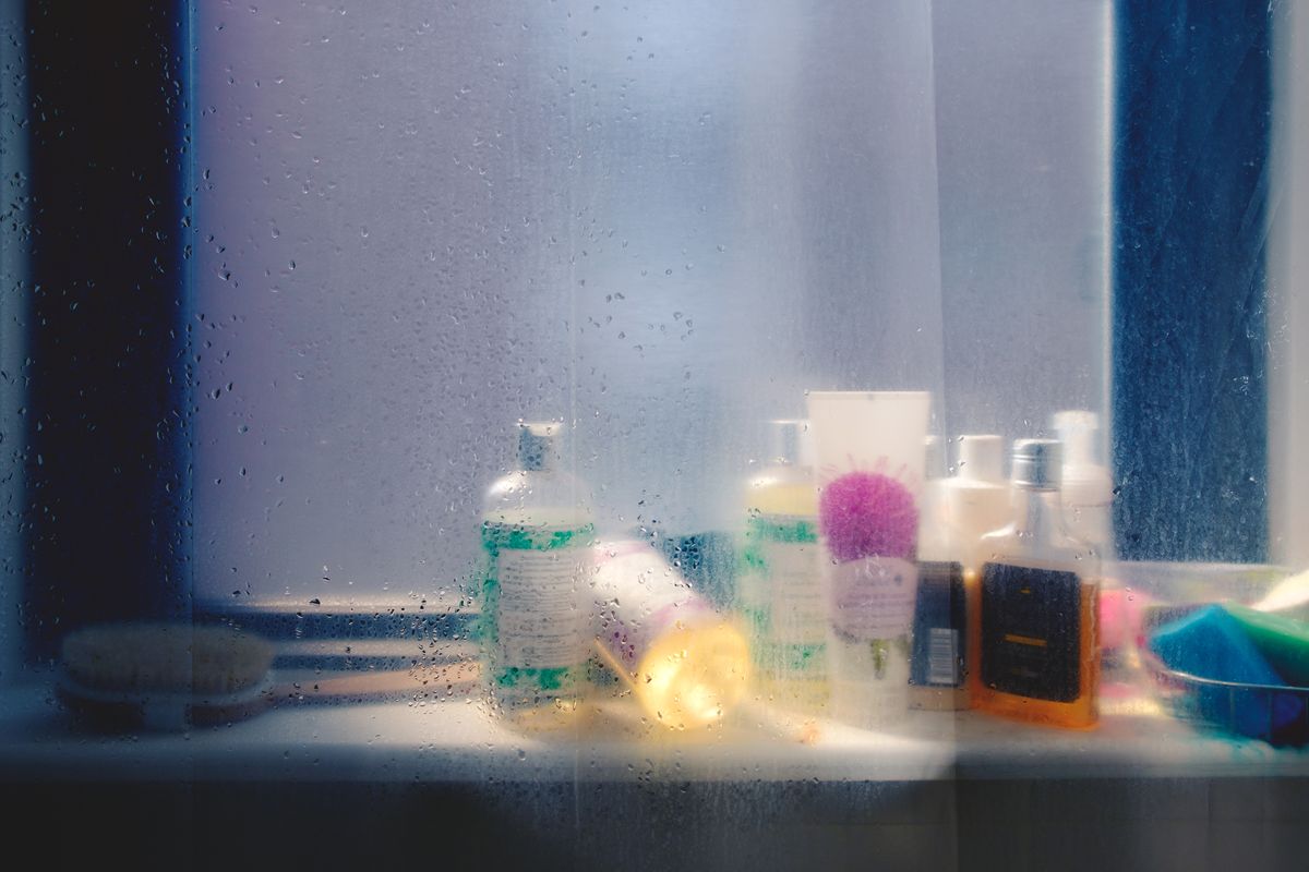 shower_vintage_perspective_fix